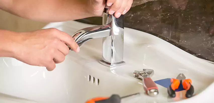 Bathtub Faucet Replacement in Hampton